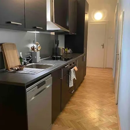 Apartment Exclusive City Center Experience - 3 *